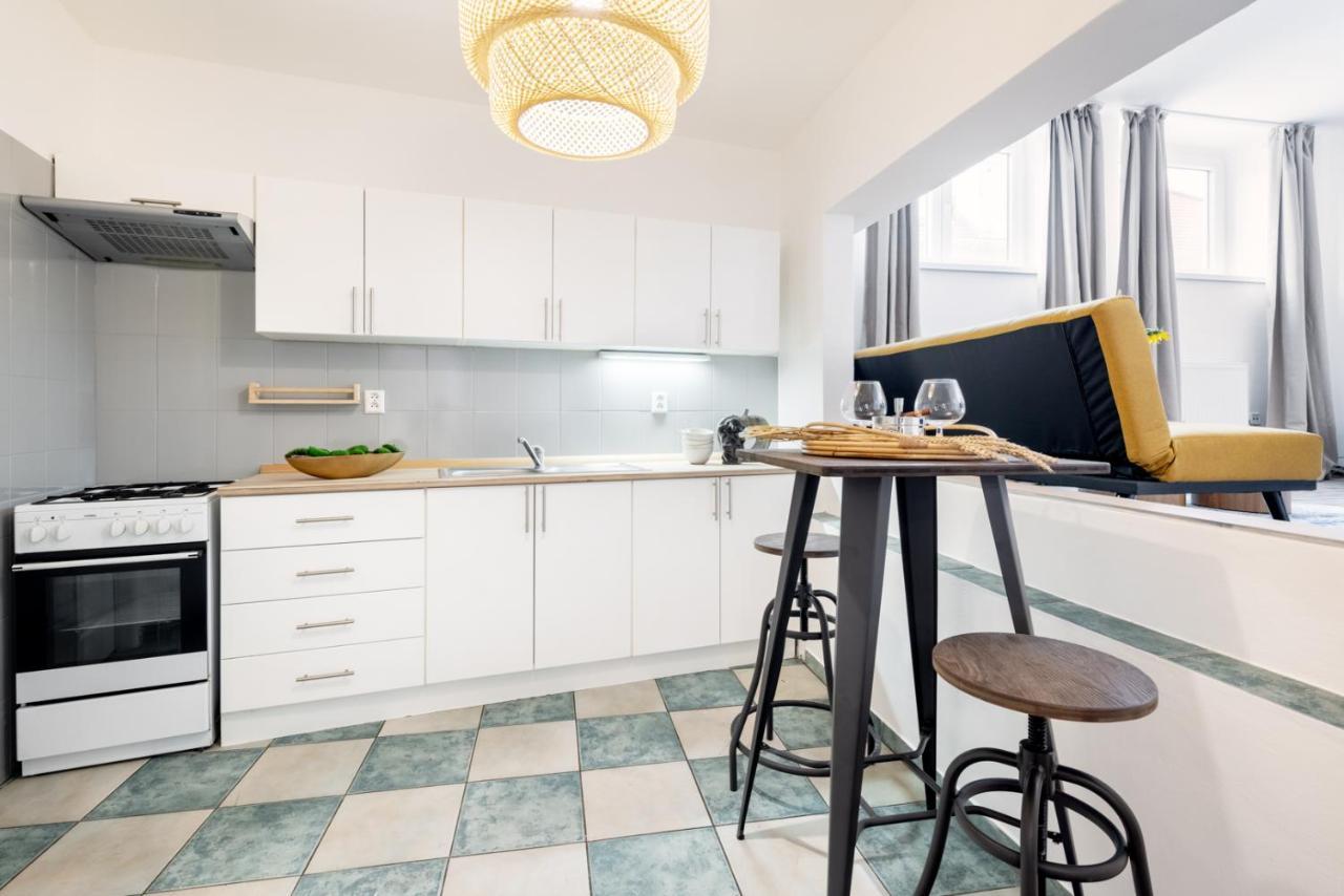 Wine & Bike City Tower Apartments Znojmo Εξωτερικό φωτογραφία