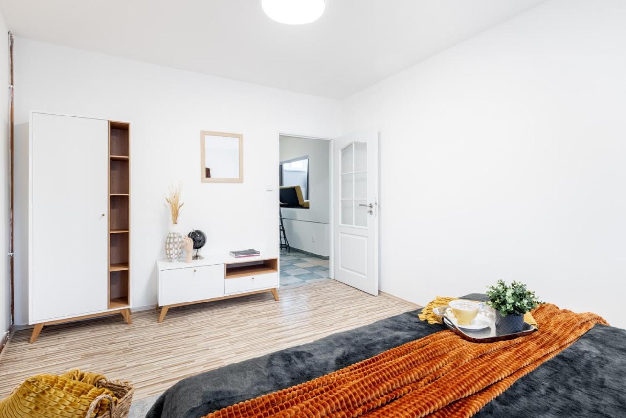 Wine & Bike City Tower Apartments Znojmo Εξωτερικό φωτογραφία