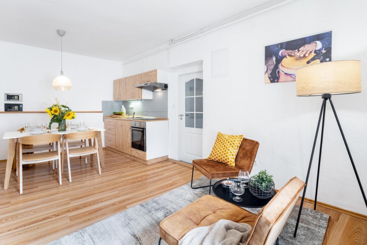 Wine & Bike City Tower Apartments Znojmo Εξωτερικό φωτογραφία