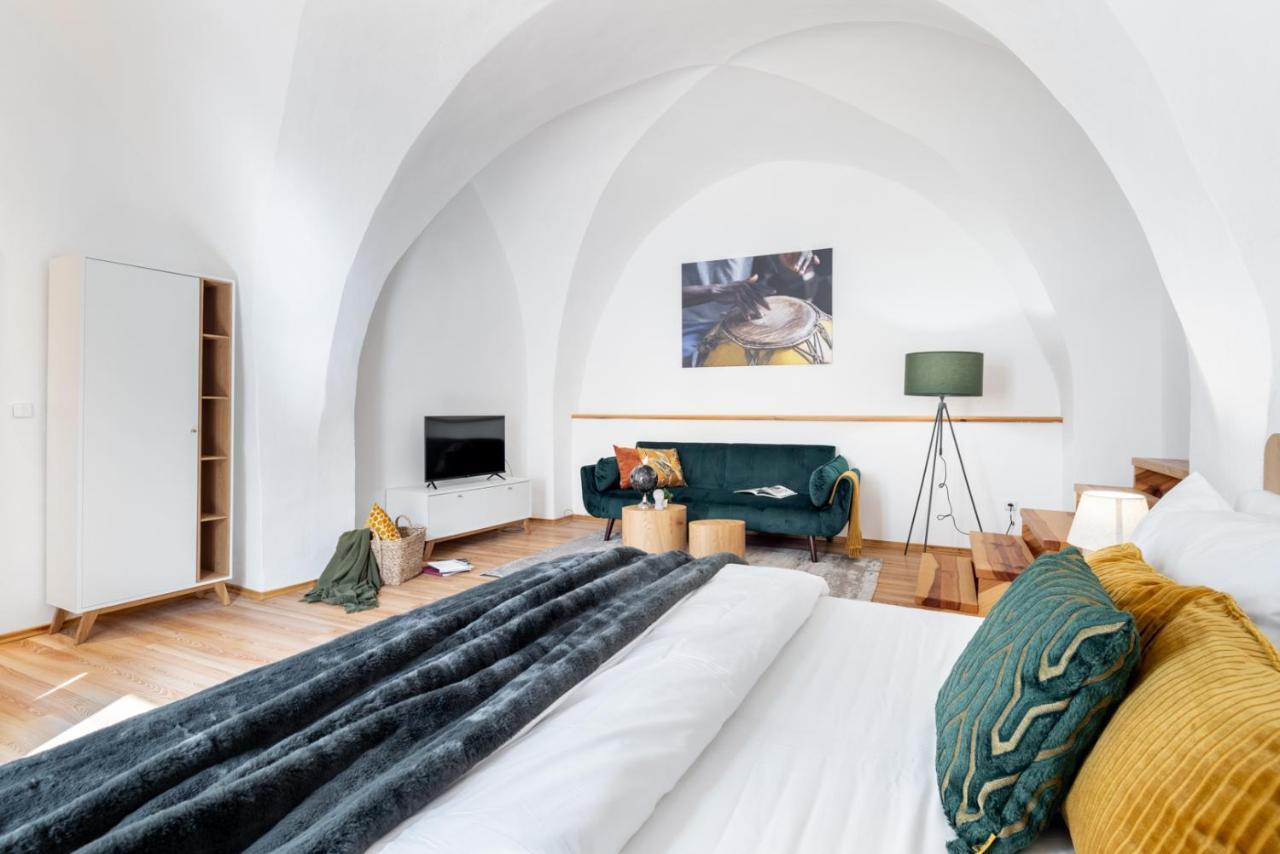 Wine & Bike City Tower Apartments Znojmo Εξωτερικό φωτογραφία