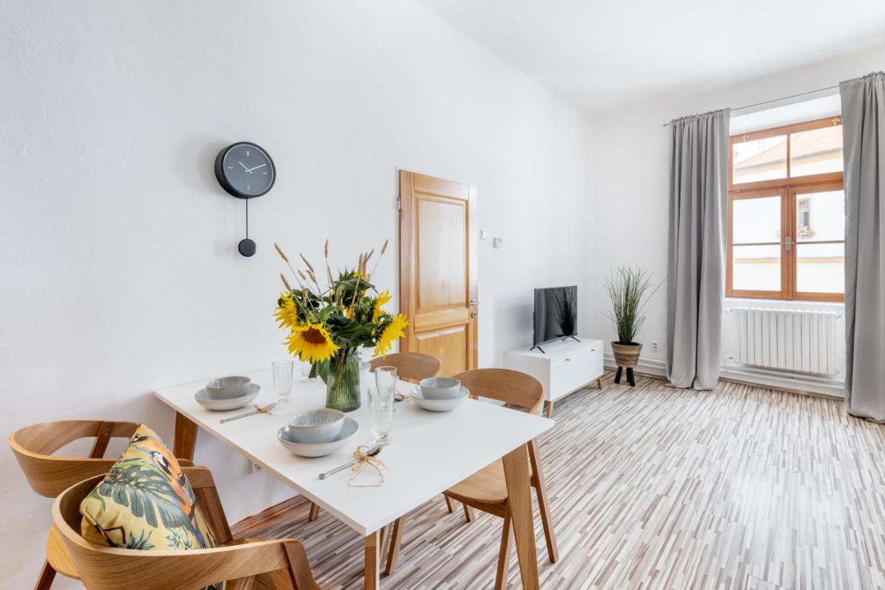 Wine & Bike City Tower Apartments Znojmo Εξωτερικό φωτογραφία