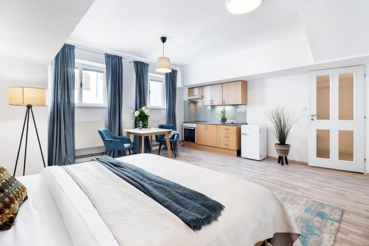 Wine & Bike City Tower Apartments Znojmo Εξωτερικό φωτογραφία